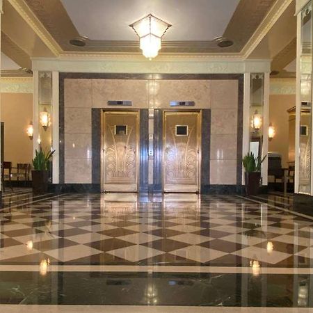 Ambassador Hotel Милуоки Интерьер фото