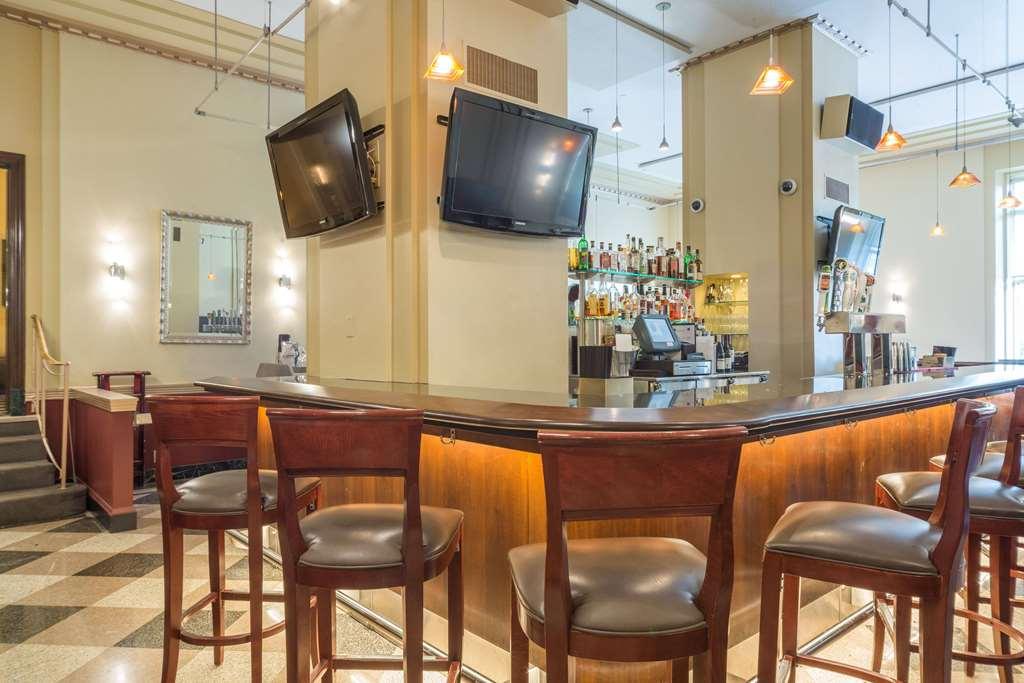 Ambassador Hotel Милуоки Ресторан фото